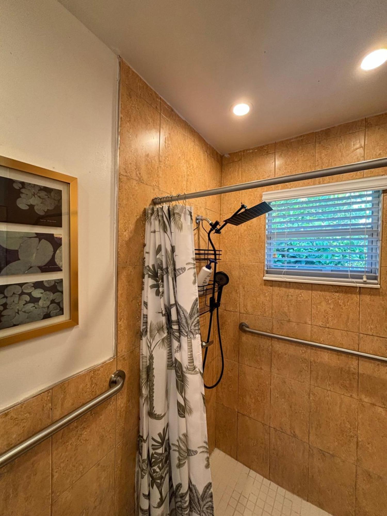 Deluxe Room In Best Location Miami In A 2 Bedrooms Unit - Parking, Laundry And Luggage Storage Bagian luar foto